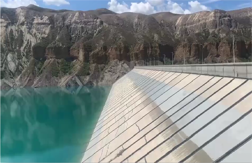 新疆肯斯瓦特坝面防护工程