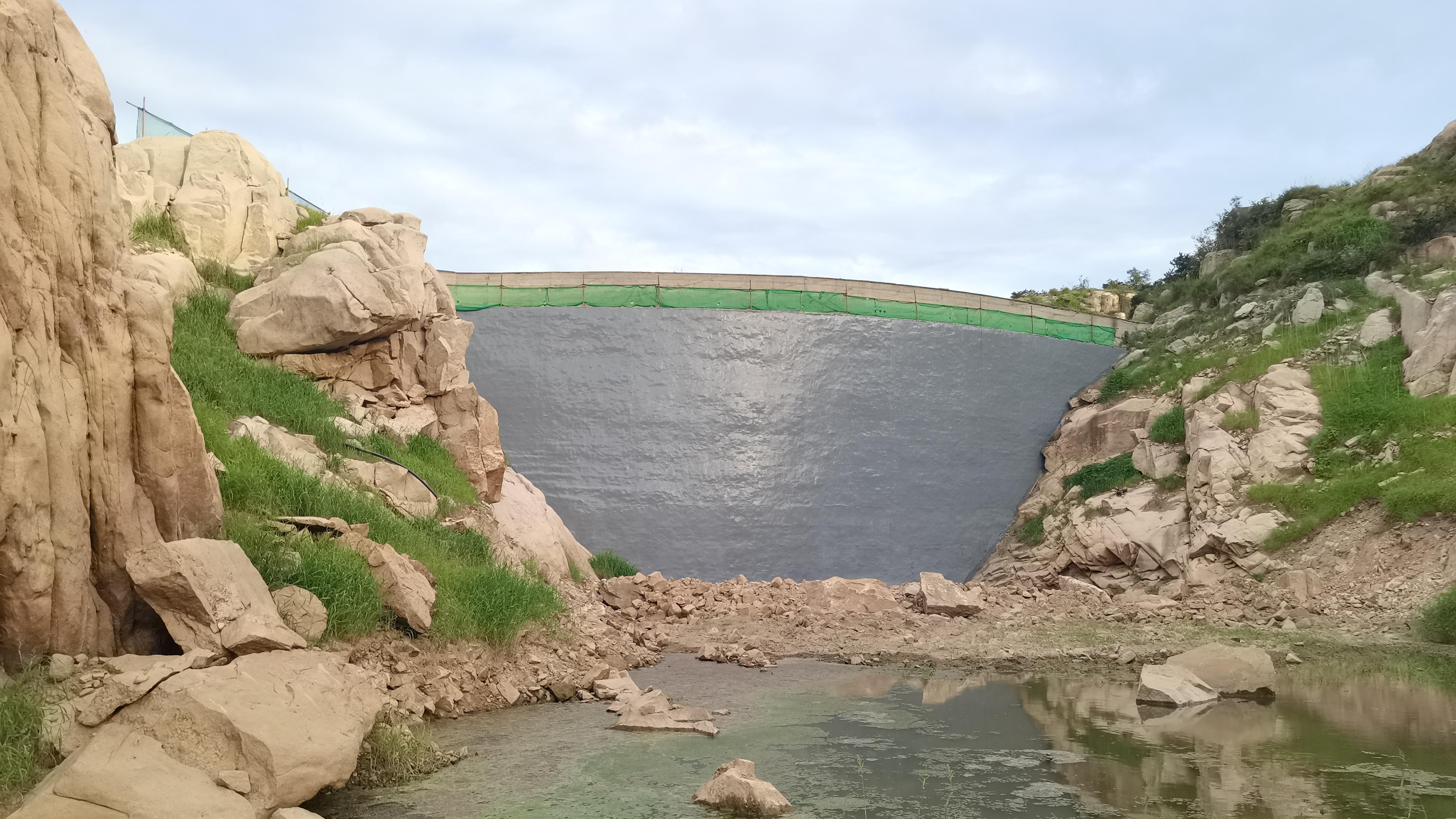 黑老婆湾水库迎水面坝面防渗维修工程