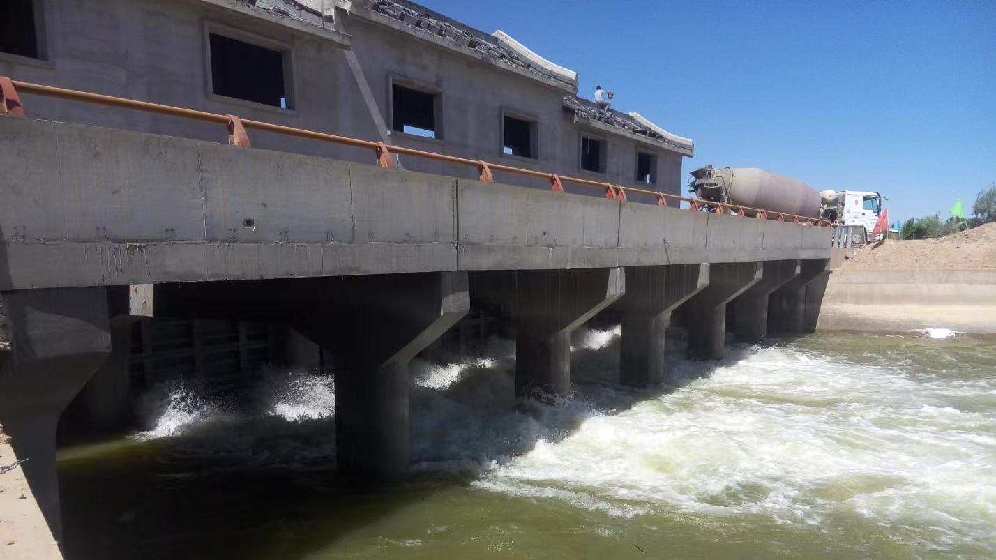 内蒙古河套灌区总干渠四闸降糙防护修复